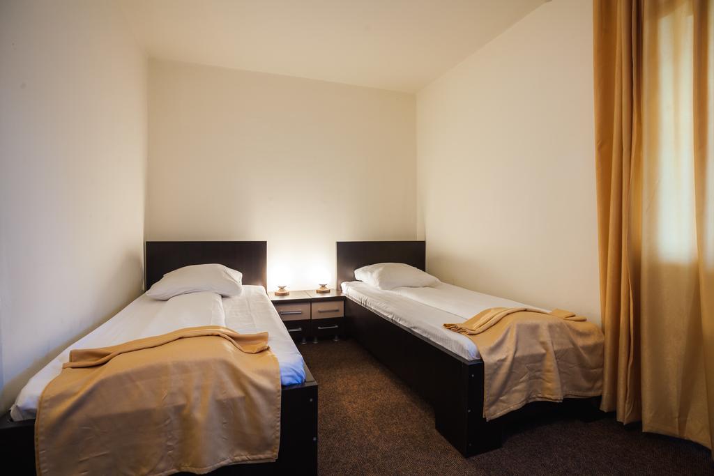 Hôtel Dacia à Băile Herculane Extérieur photo